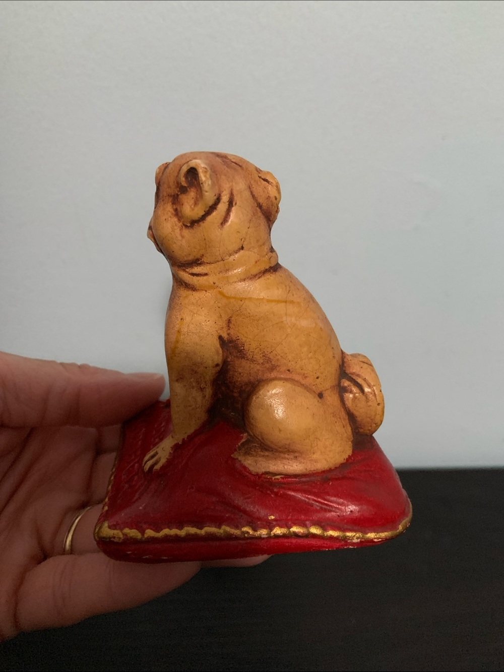 Small Dog Chalkware Figure - Picture 3 of 7